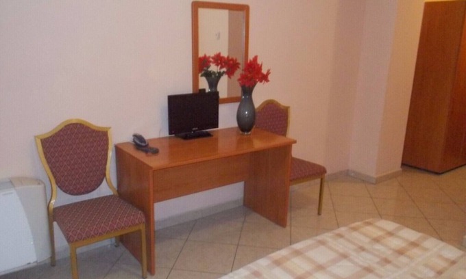 Ospedaletto D'Alpinolo Hotel | PARTENIO ROOM - ROYAL HOTEL