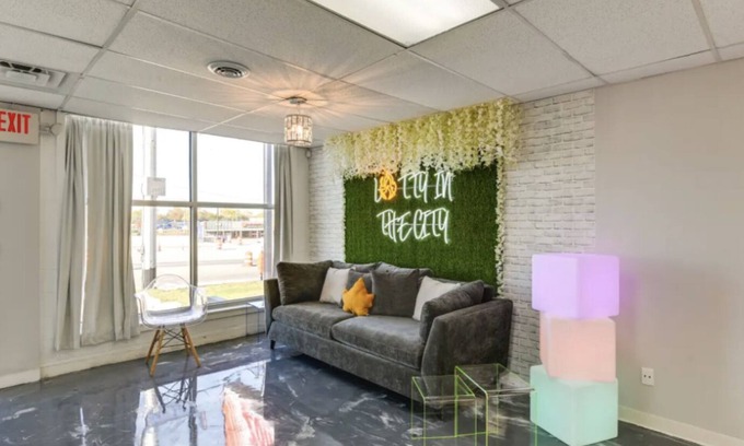 Nashville Apartment | Party! Gather! Celebrate! Eat Hot Chicken!n5 miles from downtown Nashville