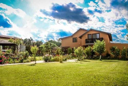 Tunari House | Party House