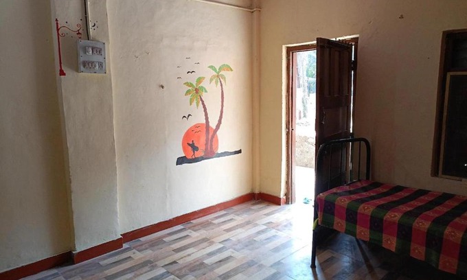 Revadanda House | Parvati Niwas Homestay Nearby Revdanda beach and fort- WiFi Available