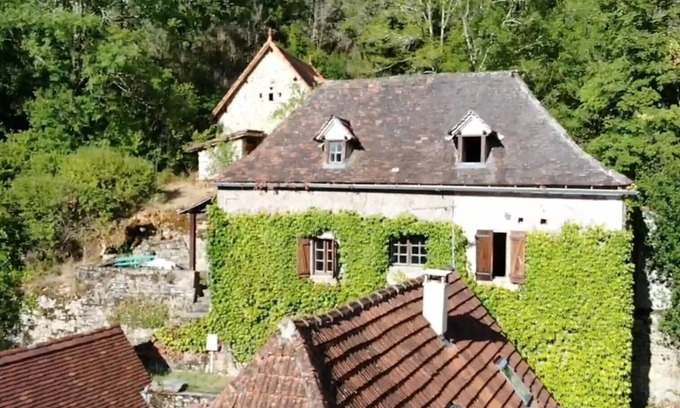 Saint-Cirq-Lapopie Cottage | Pascaline Cottage