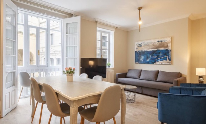 Casco Viejo Apartment | Paseo del Arenal en el Casco Viejo