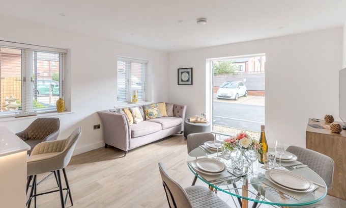 Shrewsbury Apartment | Pass the Keys | 1 bed Albury Contemporary Apartment with Secure Parking