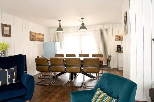 Camber House | Pass the Keys Beautiful Beach House in Camber