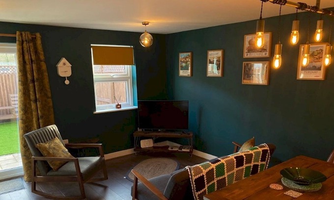 Galmpton House | Pass the Keys | Brand-New 3 bed Brixham Torbay Home Free Parking