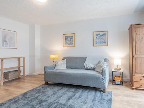 Basildon House | Pass the Keys Cosy home Basildon Ideal for contractors