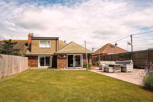 Lydd-on-Sea House | Pass the Keys Dungeness Drift - By the Beach