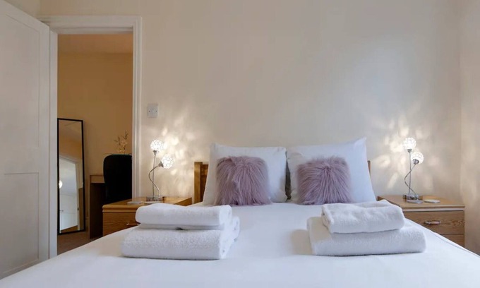 Cambridge City Centre House | Pass the Keys | Modern and Spacious Terrace in Central Cambridge