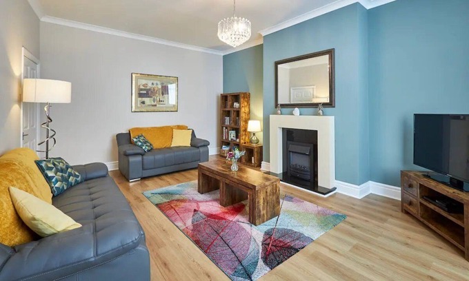 Seaham House | Pass the Keys | Modern home in a seaside town