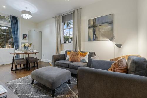 York House | Pass the Keys No. 6 - Wisteria Cottage