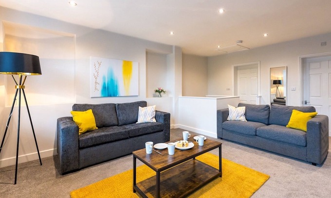 Shrewsbury House | Pass the Keys | Perfectly located 2 bed townhouse in Shrewsbury