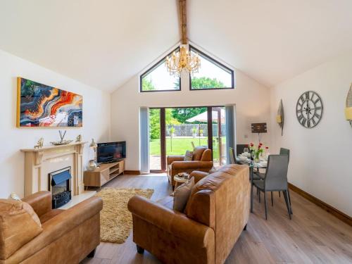 Upper Battlefield House | Pass the Keys Sheeling Cottage