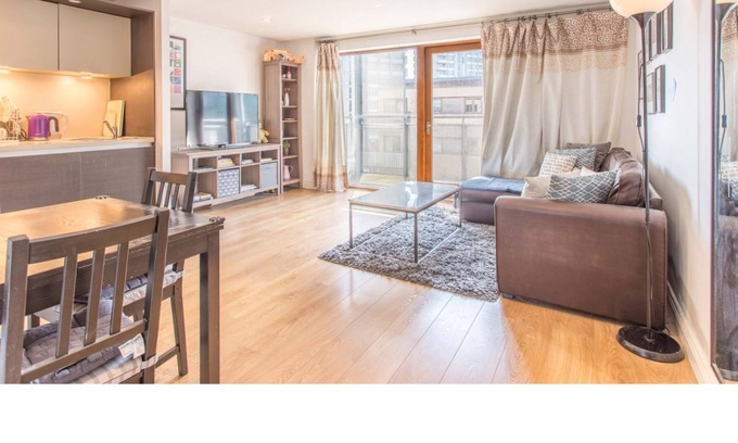 Bromley North Apartment | Pass the Keys | Smart & trendy flat near Bow Road Station