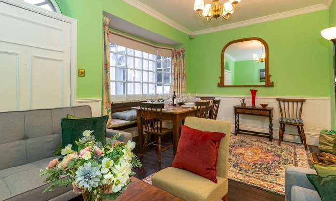 Church Stretton House | Pass the Keys | Spacious home, sleeps 9 - walker & cyclist retreat