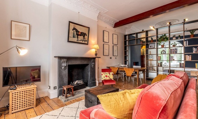 North Kensington Apartment | Pass the Keys | Spacious Designer Flat in Ladbroke Grove
