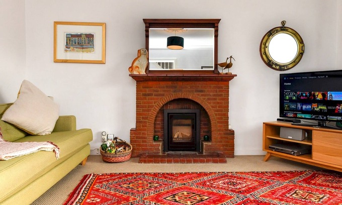 Bishopston House | Pass the Keys | Summer Hill 3 bed overlooking Caswell Bay