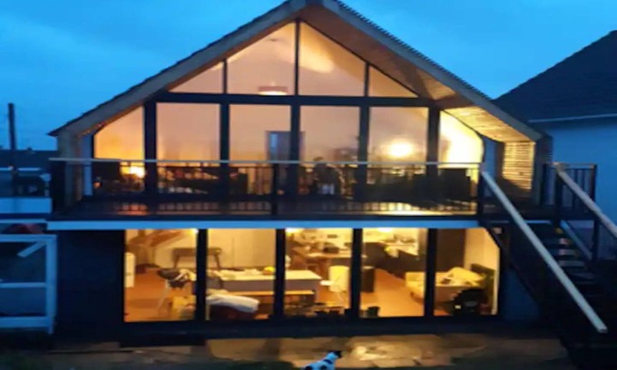 New Romney House | Pass the Keys | The Dunes Lodge Greatstone on Sea