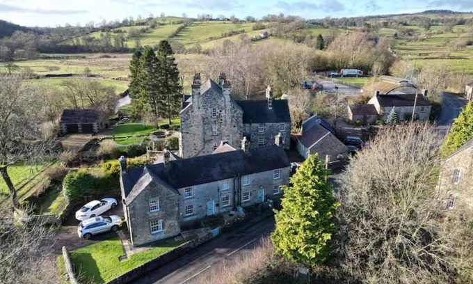 Hulme End House | Pass the Keys | The Old Shop Family Cottage for 6 & Furry Friends