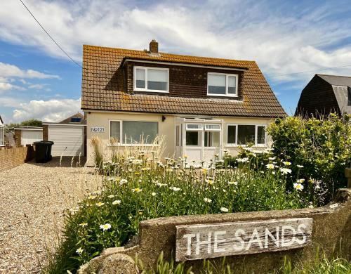 Camber House | Pass the Keys The Sands Superb Newly Refurbished Beach Home