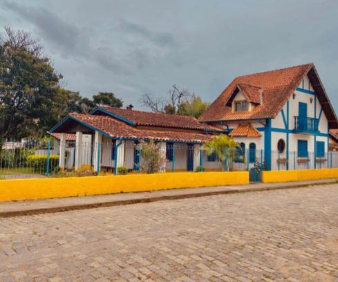Passa Quatro House | Passa Quatro- CASA INTEIRA RUSTICA para até 9 pessoas