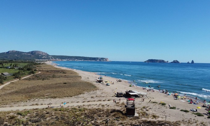 Mas Pinell House | PATI BLAU private pool and aircon