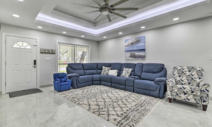 Brownsville House | Patio and Grill Spacious Gem Near Gulf Coast!