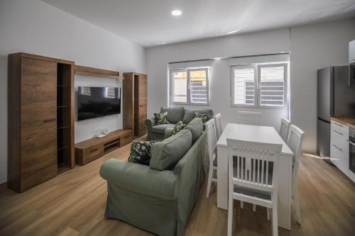 Algeciras Apartment | Patio Cuarenta Bajo