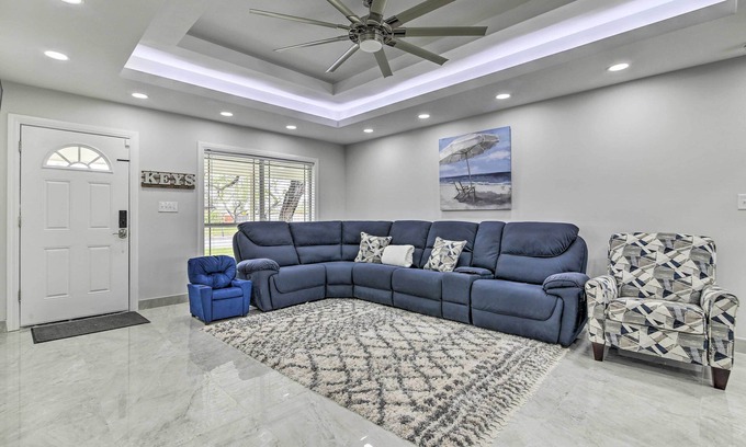 Brownsville House | Patio & Grill: Spacious Gem Near Gulf Coast!