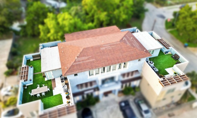 Fort Worth Condo | Patio Roof-top with downtown-views & chefs kitchen