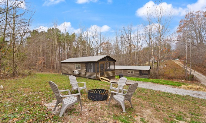 English Cabin | Patoka Lake Cabin-Lake Pointe Cabin-Hoosier National Forest-New in 2024!