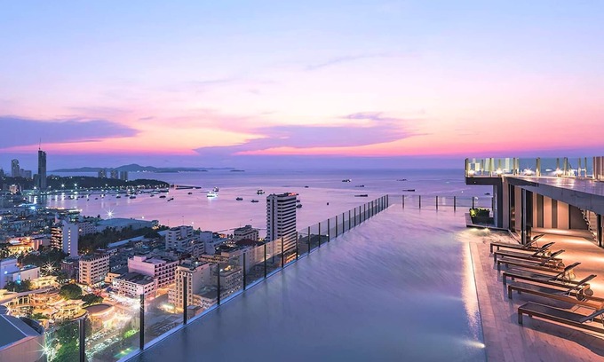 Pattaya Bay Condo | Pattaya's Best Location, Walk to The Beach