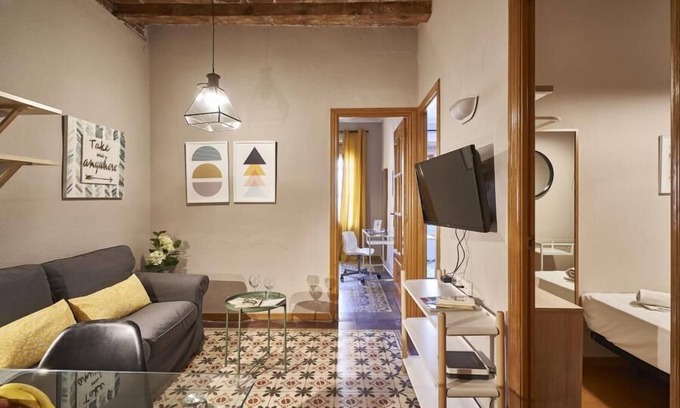 Sants-Badal Apartment | PAVIA1-2 · Fantastic 3 BR apartment in Sants