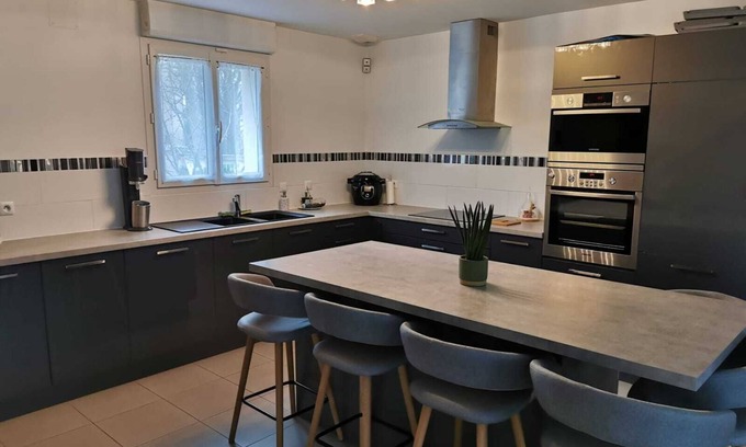 Neuilly-sur-Marne House | Pavillon Neuilly sur Marne Proche Disneyland et Sites Jeux Olympiques