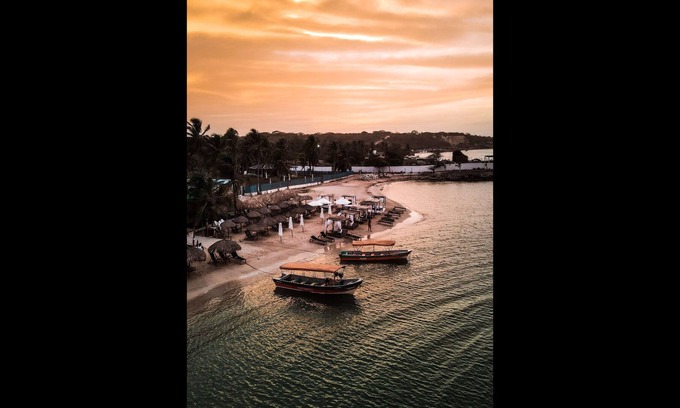 Tierra Bomba Island House | Pb-T13 Room On Island With Breakfast Pool Air Conditioning WIFI