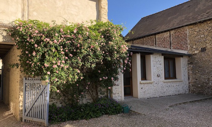 Pacy-sur-Eure House | Peace and relaxation on the banks of the Eure