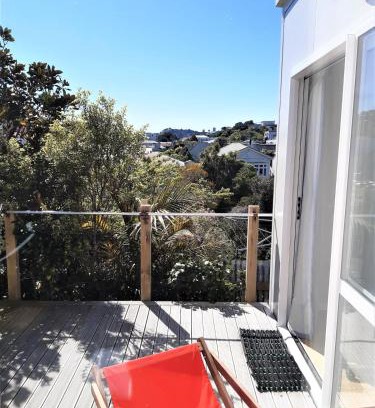 Brooklyn Apartment | Peace and quiet in the Brooklyn hills