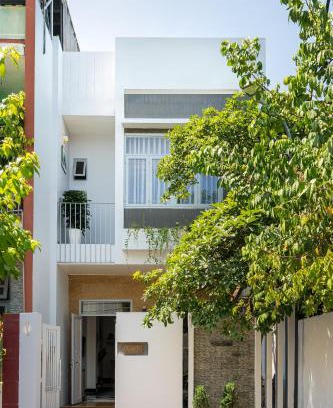Ngu Hanh Son House | Peace by the sea I Tourist area I Garden Homestay