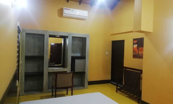 Negombo Villa | peace full place for family/20 mints from beach