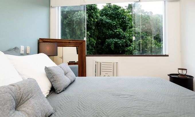 Copacabana Apartment | Peace in Copacabana Forest View Br1009