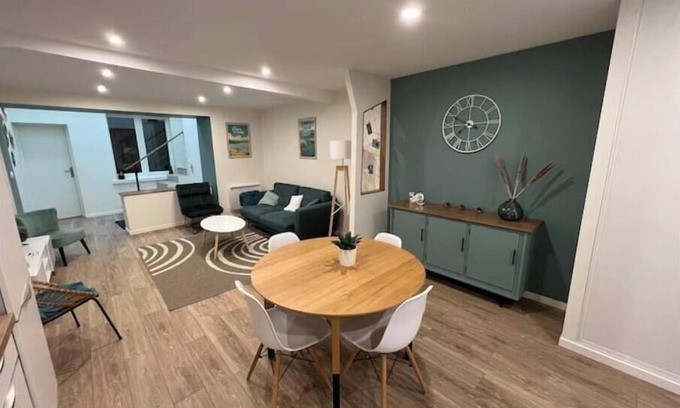 Cosne-Cours-sur-Loire House | Peace & Loire