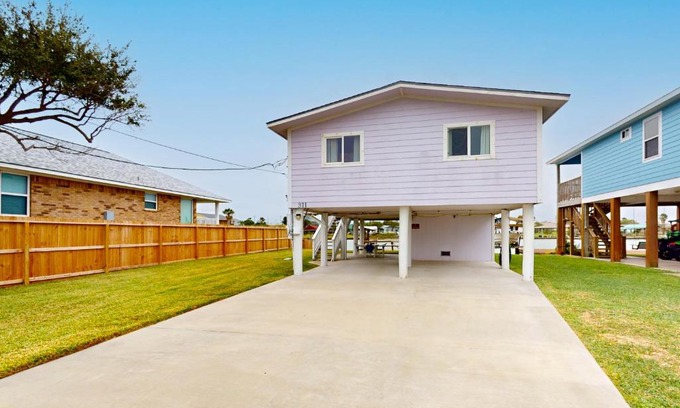 Rockport House | Peace, Love, & Sandy Feet