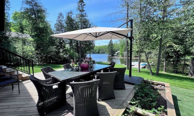 Coboconk Cottage | Peace Out on Balsam Lake – Luxury Waterfront Cottage