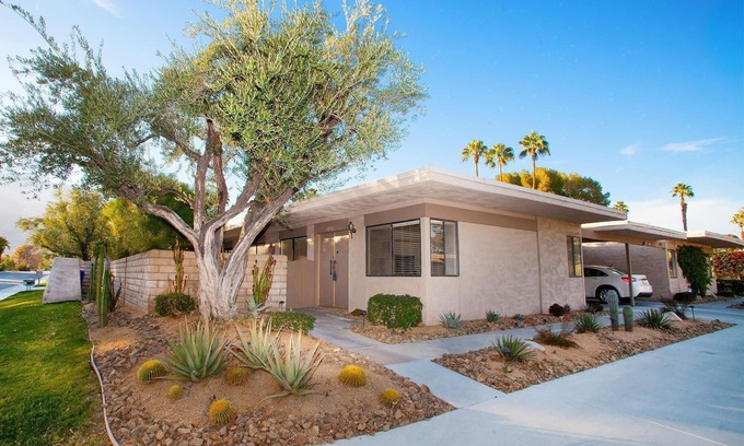 Sunrise Vista Chino Condo | Peace & Quiet- Two Miles From Downtown.