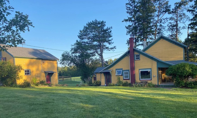 Honesdale Other | Peaceful 1811 farmhouse with beautiful views and inground pool