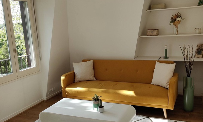 Fontainebleau Apartment | Peaceful 1B apartment on the edge of the forest