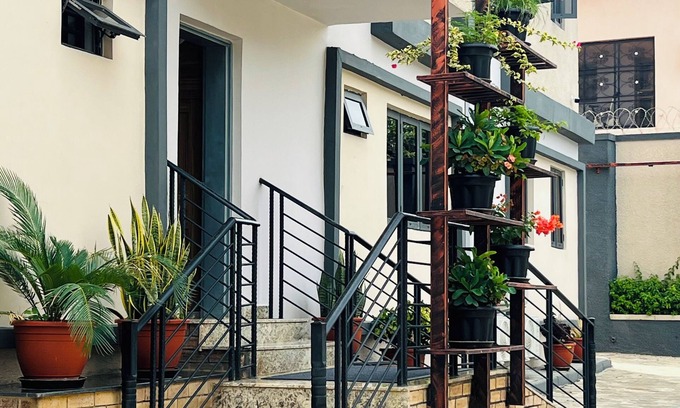 Jabi Apartment | Peaceful 2BR Apartment in Jabi Near Lake Mall + Concierge by GAC