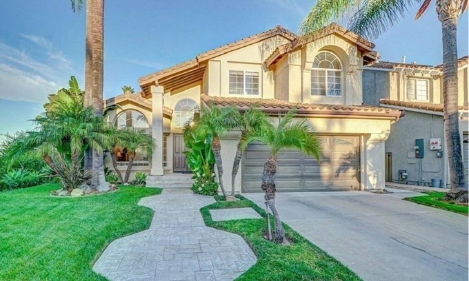 Aliso Viejo House | Peaceful 3 bedroom house with a hot tub