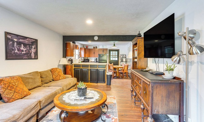 Sioux Falls House | Peaceful Acreage: Sioux Falls Home w/Grill!