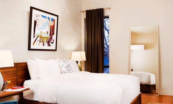 Bedford House | Peaceful and Comfy King Suite