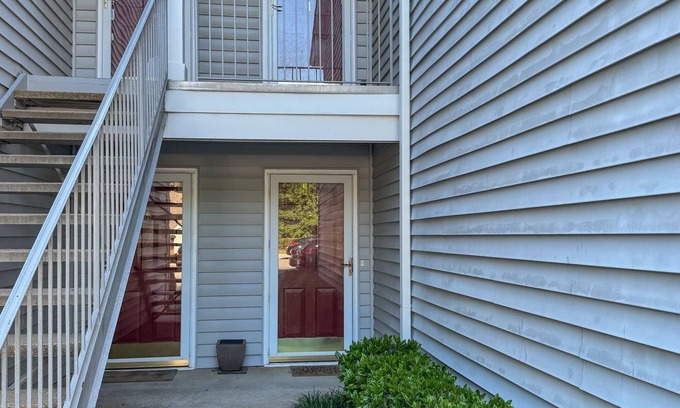 Alpharetta Condo | Peaceful and cozy condo close to the best restaurants and shopping !